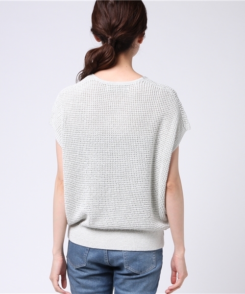 SHIPS（シップス）の「ラメVネックニット（ニット/セーター・レディース・ライトグレー/オフホワイト/ブルー・ONE SIZE）」の9枚目の写真