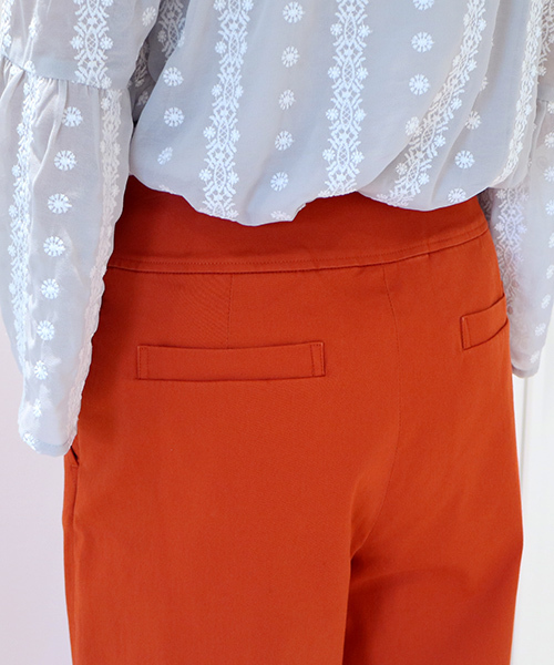 N.(N. Natural Beauty Basic)(エヌエヌナチュラルビューティーベーシック)の「マリンガウチョパンツ(その他パンツ・レディース・ベージュ/ネイビー/オレンジ・MEDIUM)」の5枚目の写真