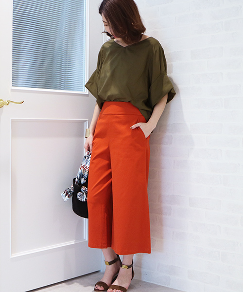 N.(N. Natural Beauty Basic)(エヌエヌナチュラルビューティーベーシック)の「マリンガウチョパンツ(その他パンツ・レディース・ベージュ/ネイビー/オレンジ・MEDIUM)」の6枚目の写真