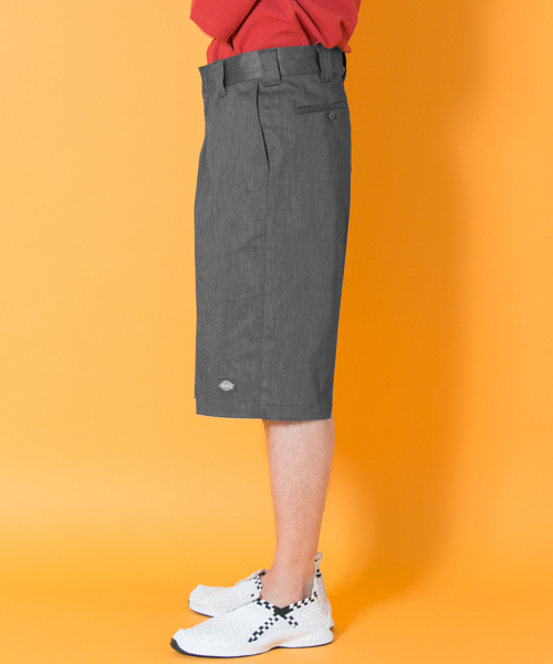 URBAN RESEARCH(アーバンリサーチ)の「Dickies×URBAN RESEARCH iD 別注1TUCK SHORTS(その他パンツ・メンズ・ブラック/グレー/ベージュ・29/31/33)」の18枚目の写真