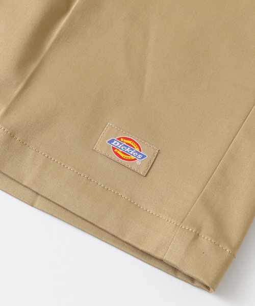 URBAN RESEARCH(アーバンリサーチ)の「Dickies×URBAN RESEARCH iD 別注1TUCK SHORTS(その他パンツ・メンズ・ブラック/グレー/ベージュ・29/31/33)」の7枚目の写真