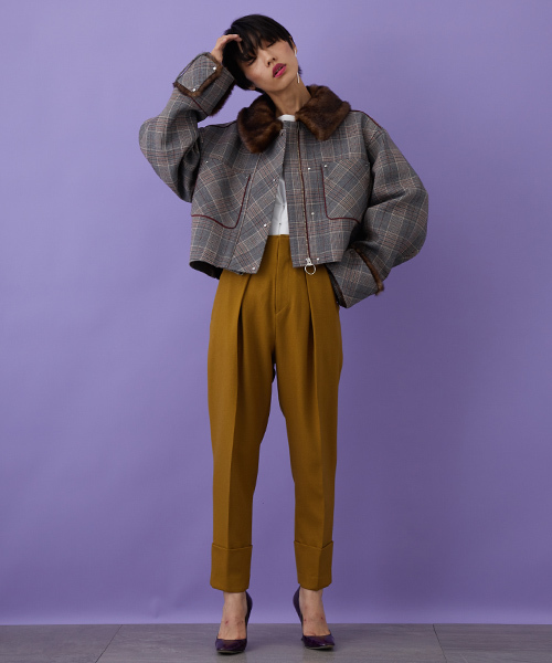 STUDIOUS（ステュディオス）の「STUDIOUS HIGH フロントタックペンシルパンツ（その他パンツ・レディース・キャメル/グレー・1/0）」の8枚目の写真