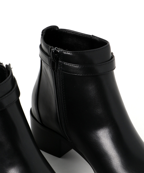 RIVE DROITE（リヴドロワ）の「ベルト付ショートブーツ（ブーティ・レディース・ブラック/ブラウン・LARGE/MEDIUM/SMALL）」の3枚目の写真