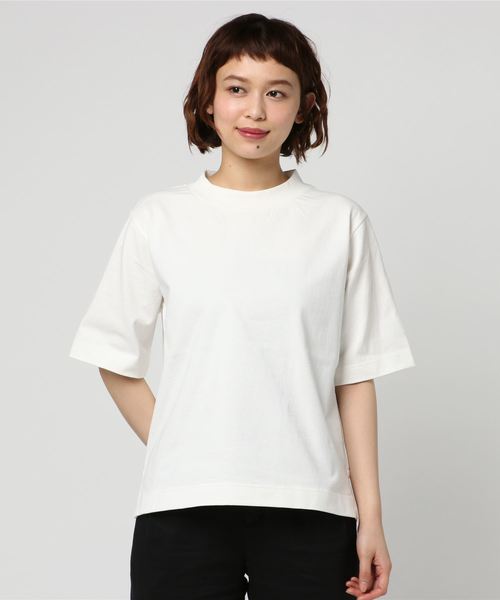 MHL.（エムエイチエル）の「MATT COTTON JERSEY（Tシャツ/カットソー・レディース・ブラック/ホワイト/オリーブ・2）」の2枚目の写真