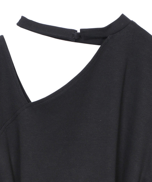 Ameri（アメリ）の「CHOKER NECK ASYMMETRY TOP（Tシャツ/カットソー・レディース・ブラック/ブラウン/オレンジ・FREE）」の14枚目の写真