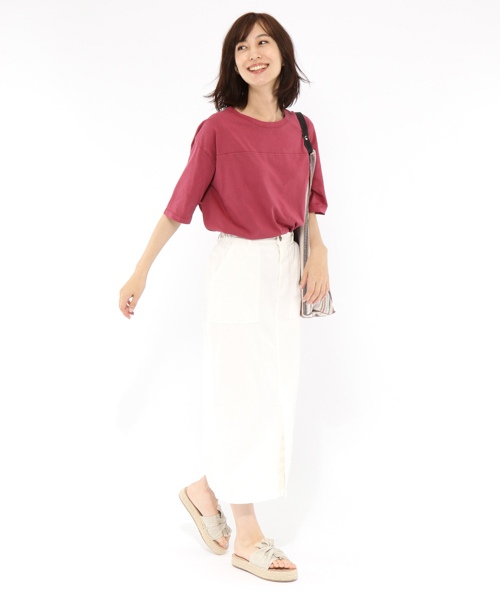 LAKOLE(ラコレ)の「【接触冷感】ガーメントダイフットボールTシャツ / LAKOLE(Tシャツ/カットソー・レディース・オフホワイト/ボルドー/マスタード/チャコール・SMALL/MEDIUM)」の5枚目の写真