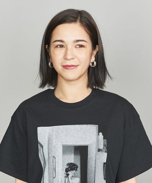 BEAUTY&YOUTH UNITED ARROWS(ビューティーアンドユースユナイテッドアローズ)の「【別注】<ROBERTA BAYLEY>ショートスリーブTシャツ(Tシャツ/カットソー・レディース・その他1/ホワイト/ブラック・MEDIUM)」の10枚目の写真