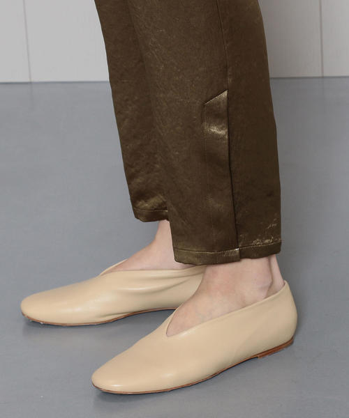 H　BEAUTY&YOUTH UNITED ARROWS（エイチビューティーアンドユースユナイテッドアローズ）の「＜H＞SATIN SLIT TROUSERS/パンツ（その他パンツ・レディース・パープル/モカ/ライム・SMALL/MEDIUM）」の11枚目の写真