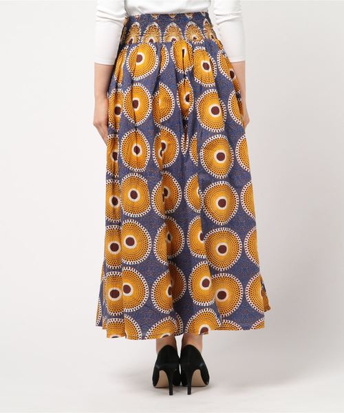 チャイハネ（チャイハネ）の「【チャイハネ】アフリカ・キテンゲ柄ロングスカート（スカート・レディース・ブラウン/レッド/イエロー/ブルー・FREE）」の5枚目の写真