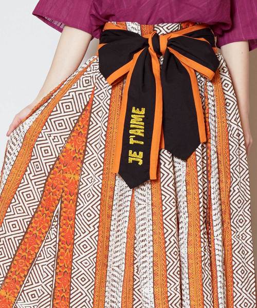 チャイハネ（チャイハネ）の「【チャイハネ】アフリカ・キテンゲ柄ロングスカート（スカート・レディース・ブラウン/レッド/イエロー/ブルー・FREE）」の11枚目の写真
