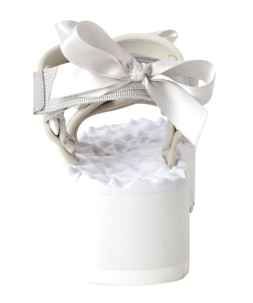 merry jenny（メリージェニー）の「クロスリボンベルクロサンダル（サンダル・レディース・グレー/カーキ/ブラック・LARGE/MEDIUM）」の6枚目の写真