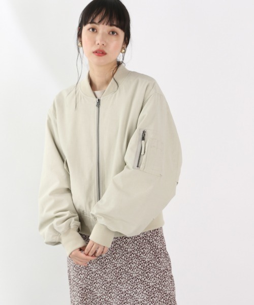 LOWRYS FARM（ローリーズファーム）の「ビックシルエットＭＡ－１　892569（MA-1・レディース・ブラック/カーキ/アイボリー・FREE）」の2枚目の写真