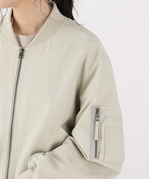 LOWRYS FARM（ローリーズファーム）の「ビックシルエットＭＡ－１　892569（MA-1・レディース・ブラック/カーキ/アイボリー・FREE）」の5枚目の写真