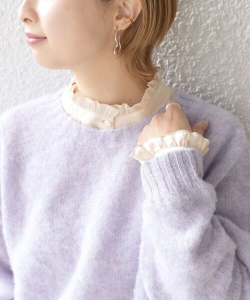 SHIPS for women - 新品　シップス　フリルハイネックサテンブラウス SHIPS（シップス）の「【WEB限定】フリルハイネックサテン