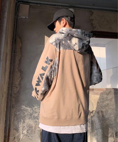 AIRWALK(エアウォーク)の「【neos -addictive design-】ルーズシルエット AIRWALK タイダイ染め アートプリント プル パーカー(パーカー・メンズ・ホワイト/ブラック/ベージュ/ブラック系その他/グレー系その他/パープル系その他・MEDIUM/LARGE/X-LARGE)」の12枚目の写真