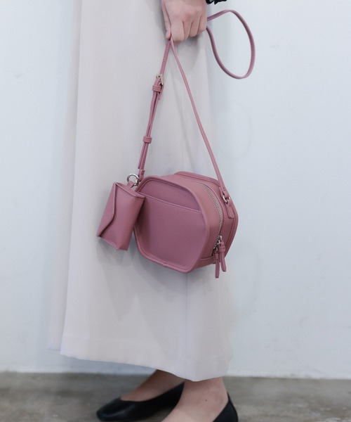 niko and...（ニコアンド）の「オリジナル6角お財布ショルダーバッグ（ショルダーバッグ・レディース・ブラック/ピンク/その他1/グリーン系その他2・0）」の4枚目の写真