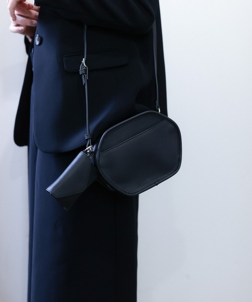 niko and...（ニコアンド）の「オリジナル6角お財布ショルダーバッグ（ショルダーバッグ・レディース・ブラック/ピンク/その他1/グリーン系その他2・0）」の2枚目の写真