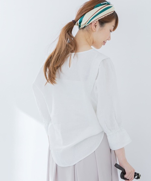 URBAN RESEARCH Sonny Label（アーバンリサーチサニーレーベル）の「リネンギャザータックスリーブブラウス（シャツ/ブラウス・レディース・ブルー系その他/イエロー系その他/ブラック/オフホワイト・FREE）」の12枚目の写真