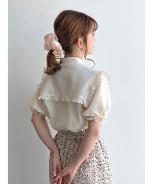 SLURR(スラ―)の「ビッグカラーフリルブラウス(シャツ/ブラウス・レディース・アイボリー・FREE)」の3枚目の写真
