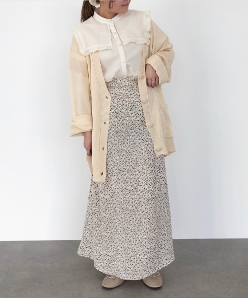 SLURR(スラ―)の「ビッグカラーフリルブラウス(シャツ/ブラウス・レディース・アイボリー・FREE)」の4枚目の写真