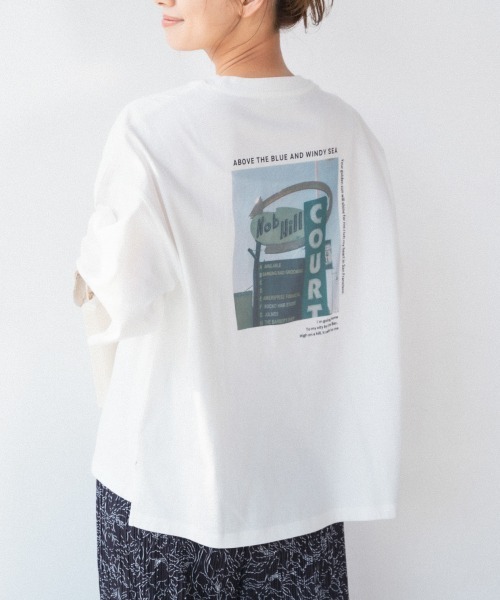 mysty woman(ミスティウーマン)の「アソートフォトTシャツ 947457(Tシャツ/カットソー・レディース・ホワイト/アイボリー/オフホワイト・FREE)」の2枚目の写真