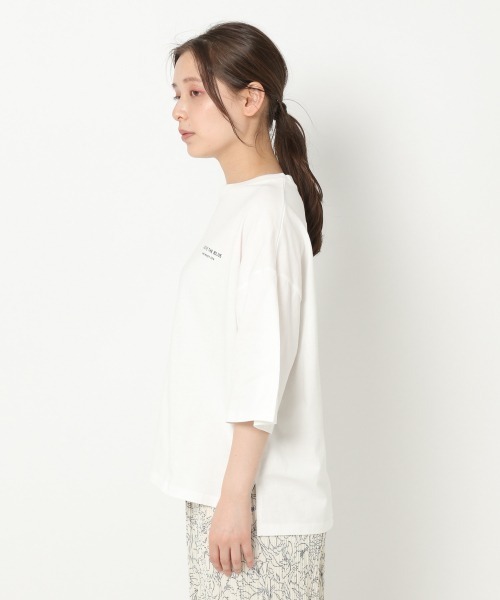 mysty woman(ミスティウーマン)の「アソートフォトTシャツ 947457(Tシャツ/カットソー・レディース・ホワイト/アイボリー/オフホワイト・FREE)」の14枚目の写真
