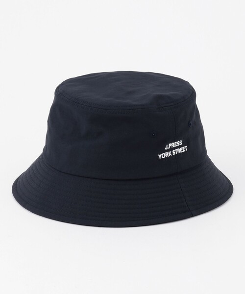 J.PRESS YORK STREET（ジェイプレスヨークストリート）の「【UNISEX】ロゴ刺繍バケットハット（ハット・メンズ・ベージュ系/ネイビー系・F）」の2枚目の写真