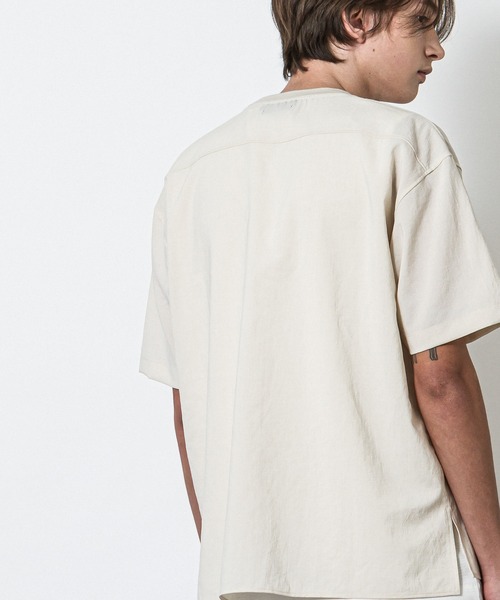 SLICK(スリック)の「リランチェストレッチスリットTシャツ(Tシャツ/カットソー・メンズ・チャコールグレー/ネイビー/サックスブルー/アイボリー・1/2/3)」の5枚目の写真