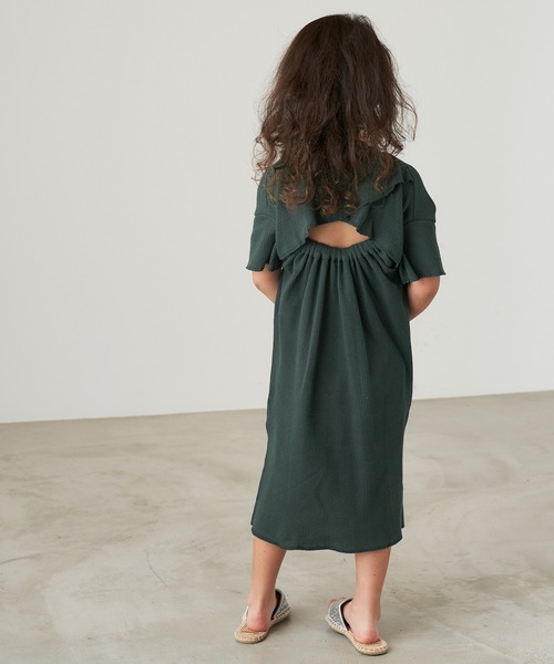 ＆yam（アンドヤム）の「バックシャン ワッフル サイドスリットワンピース（ワンピース・キッズ・ホワイト/グリーン/ブラック/ベージュ・120-130cm/150-160cm/130-140cm/110-120cm/140-150cm）」の20枚目の写真