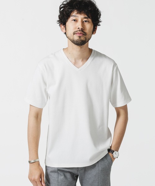 NANO universe（ナノユニバース）の「《イヤな臭いを軽減》Anti Smell VネックTシャツ 半袖（Tシャツ/カットソー・メンズ・ホワイト/ブラック/チャコール・S/M/L/XL）」の2枚目の写真