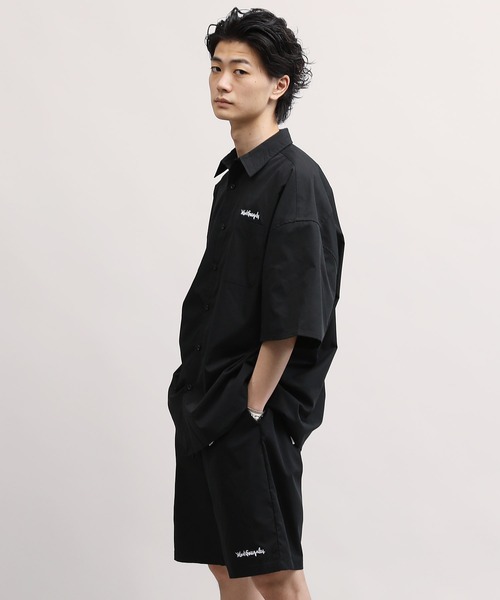 Mark Gonzales（マーク・ゴンザレス）の「【 セットアップ 】 Mark Gonzales / マークゴンザレス 別注 コラボ セットアップ / ロゴ刺繍 オーバーサイズ 半袖 レギュラーカラー シャツ ジャケット ＆ ワイドショートパンツ ワンマイルウェア（セットアップ・メンズ・ブラック/グレー・MEDIUM/LARGE）」の5枚目の写真