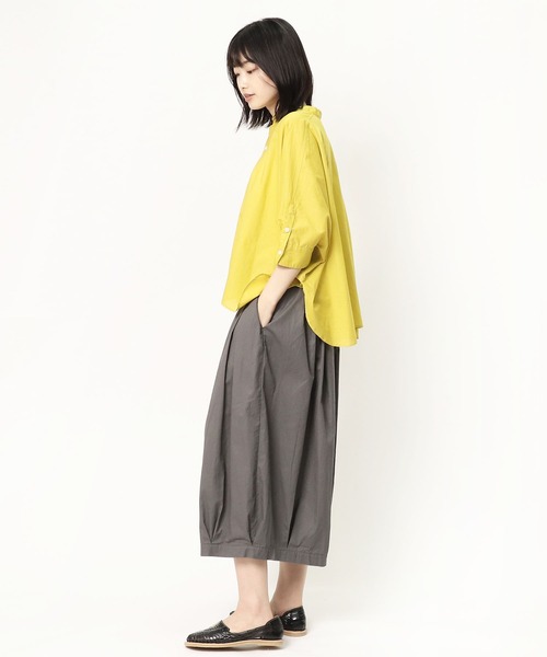 GRANDMA MAMA DAUGHTER（グランマママドーター）の「∴【GRANDMA MAMA DAUGHTER / グランママドーター】スタンドカラーケープシャツ GS2012611（シャツ/ブラウス・レディース・イエロー/オレンジ/ブラック・0/1）」の11枚目の写真