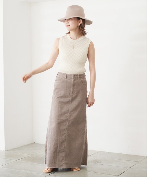 Spick & Span（スピックアンドスパン）の「コーデュロイマキシスカート◆（スカート・レディース・チャコールグレー/モカ/カーキ・34/36/38/40）」の7枚目の写真