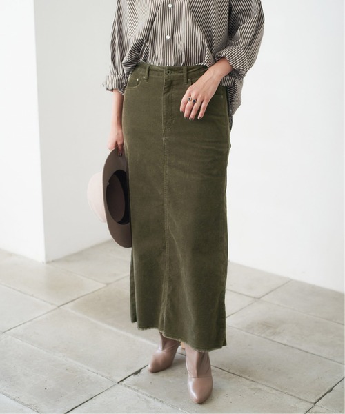 Spick & Span（スピックアンドスパン）の「コーデュロイマキシスカート◆（スカート・レディース・チャコールグレー/モカ/カーキ・34/36/38/40）」の14枚目の写真