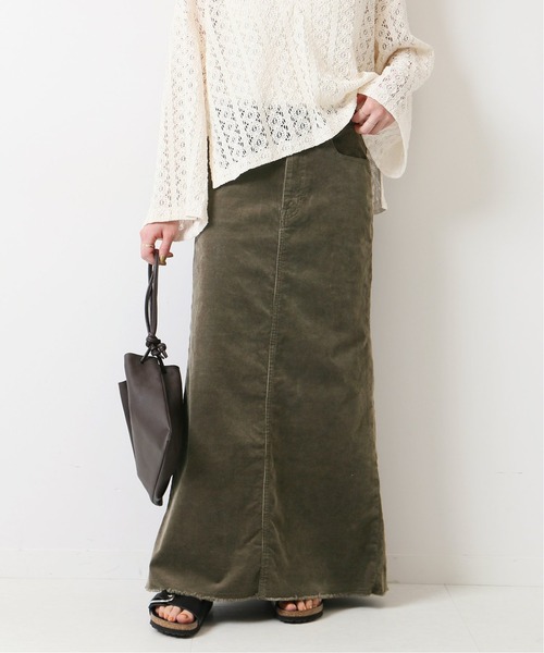 Spick & Span（スピックアンドスパン）の「コーデュロイマキシスカート◆（スカート・レディース・チャコールグレー/モカ/カーキ・34/36/38/40）」の16枚目の写真