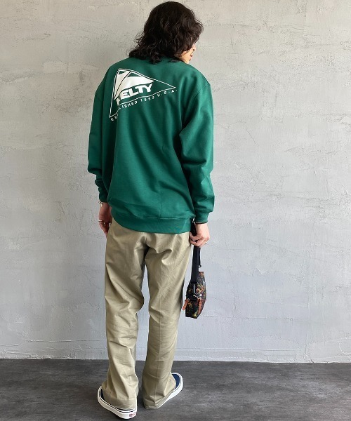 KELTY（ケルティ）の「[KELTY/ケルティ] 別注 バックロゴプリント クルーネックスウェット（スウェット・レディース・ホワイト/ブラック/ダークブラウン/ピンク/イエロー/グリーン/チャコール・S/M/L）」の15枚目の写真