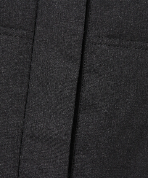 URBAN RESEARCH DOORS WOMENS（アーバンリサーチ ドアーズ ウィメンズ）の「DOORS ストレッチウールロングキルトジャケット（ダウンジャケット/コート・レディース・チャコールグレー/グレー・ONE）」の9枚目の写真