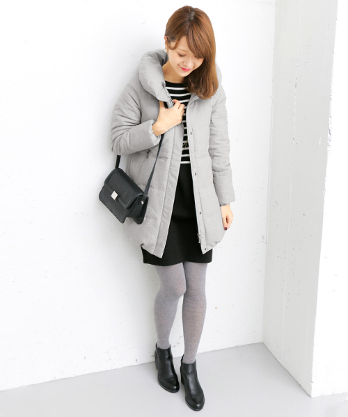 URBAN RESEARCH DOORS WOMENS（アーバンリサーチ ドアーズ ウィメンズ）の「DOORS ストレッチウールロングキルトジャケット（ダウンジャケット/コート・レディース・チャコールグレー/グレー・ONE）」の3枚目の写真