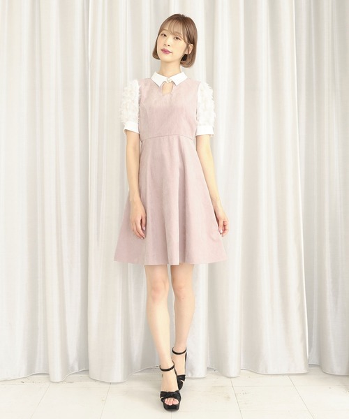 TITTY&CO.(ティティーアンドコー)の「フェザースリーブフレアワンピース(ワンピース・レディース・ライトブルー/ブラック/ピンク・SMALL/MEDIUM)」の13枚目の写真