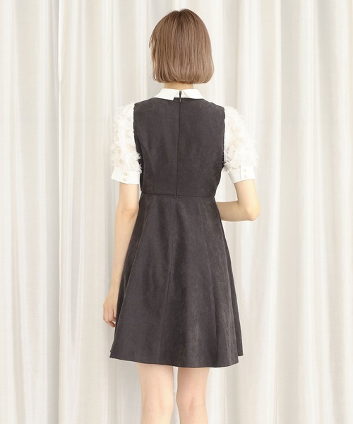 TITTY&CO.(ティティーアンドコー)の「フェザースリーブフレアワンピース(ワンピース・レディース・ライトブルー/ブラック/ピンク・SMALL/MEDIUM)」の11枚目の写真