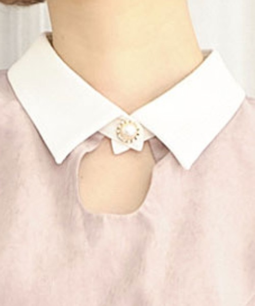 TITTY&CO.(ティティーアンドコー)の「フェザースリーブフレアワンピース(ワンピース・レディース・ライトブルー/ブラック/ピンク・SMALL/MEDIUM)」の5枚目の写真