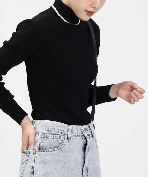 HONEYSUCKLE ROSE（ハニーサックルローズ）の「【HONEYSUCKLE ROSE】タートルネックニット（ニット/セーター・レディース・オフホワイト/ライトグレー/ブラック・S/M/L）」の2枚目の写真