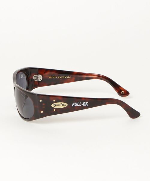 FULL-BK（フルビーケー）の「BLACKFLYS × FULL-BK Fly No.5（サングラス・メンズ・ブラウン・FREE）」の3枚目の写真
