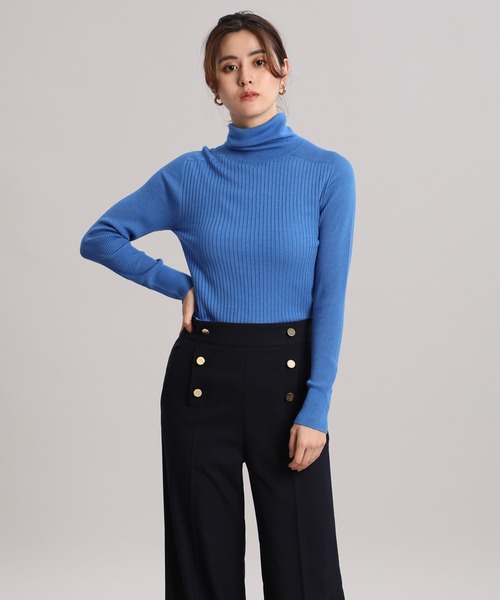 INED(イネド)の「ホールガーメント(R)タートルネックニット《Cuoo》(ニット/セーター・レディース・ブラック/ベージュ/アイボリー/ブラウン/ブルー/ネイビー/スミクロ/レッド系その他・9号/11号)」の7枚目の写真