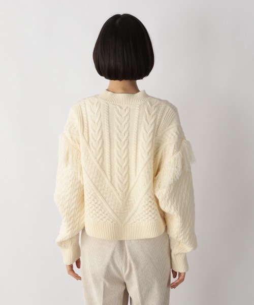 LOWRYS FARM（ローリーズファーム）の「フリンジケーブルショートプルオーバーLS　236945（ニット/セーター・レディース・アイボリー/ブラック/グリーン・FREE）」の4枚目の写真