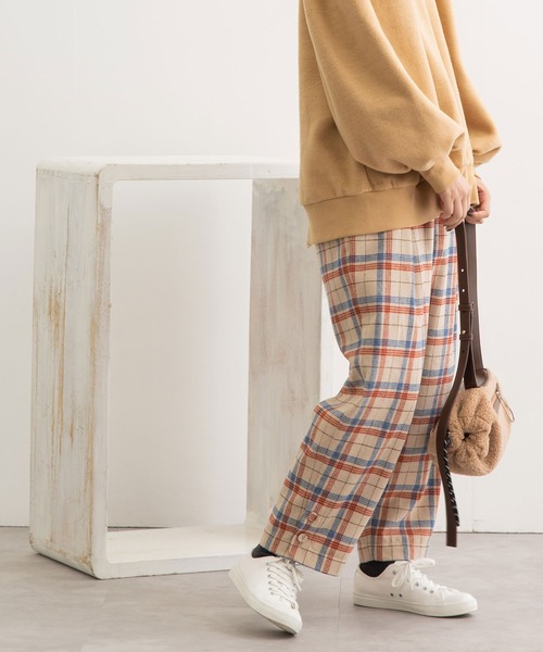 POU DOU DOU（プードゥドゥ）の「サイドボタンタックパンツ（その他パンツ・レディース・ブラック/ブラウン/アイボリー・3）」の14枚目の写真