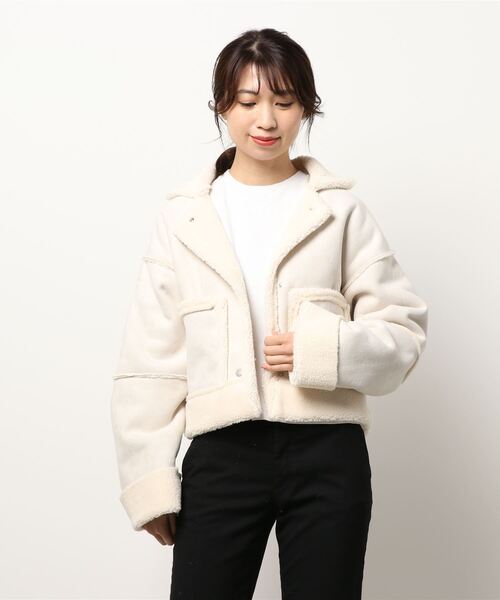 ANDGEEBEE（アンジービー）の「フェイクムートンショートジャケット（ムートンコート・レディース・ブラック/アイボリー・MEDIUM）」の16枚目の写真