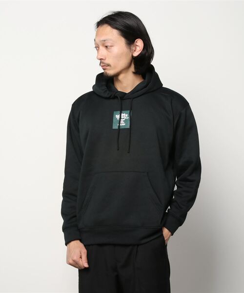DOUBLE STEAL（ダブルスティール）の「Tagging Square Logo 裏起毛パーカー（パーカー・メンズ・ブラック/トップグレー・MEDIUM/LARGE/X-LARGE）」の13枚目の写真