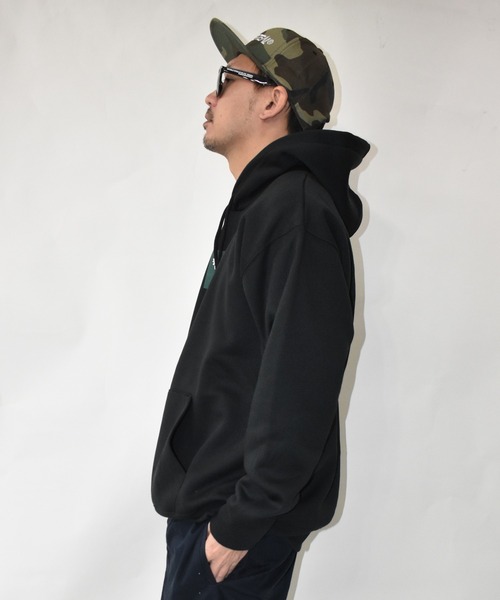 DOUBLE STEAL（ダブルスティール）の「Tagging Square Logo 裏起毛パーカー（パーカー・メンズ・ブラック/トップグレー・MEDIUM/LARGE/X-LARGE）」の9枚目の写真