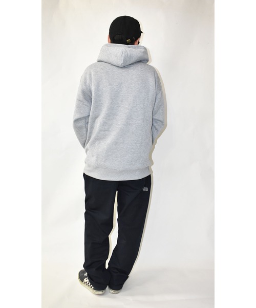 DOUBLE STEAL（ダブルスティール）の「Tagging Square Logo 裏起毛パーカー（パーカー・メンズ・ブラック/トップグレー・MEDIUM/LARGE/X-LARGE）」の12枚目の写真